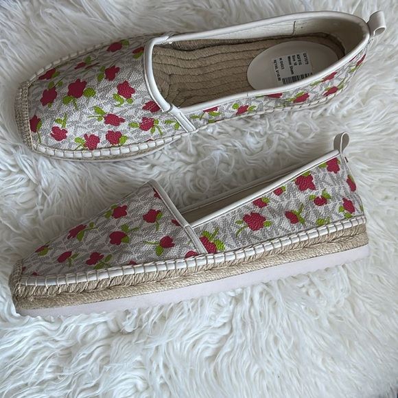 NEW Michael Kors Logo Floral Lenny Slip On Espadrilles - Picture 1 of 11
